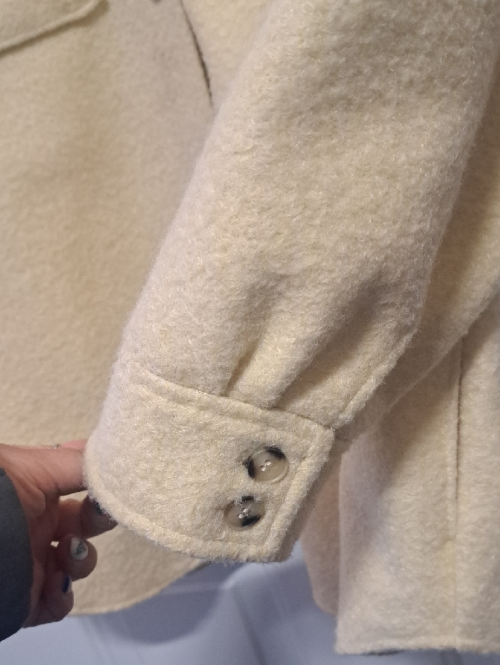Reitmans Cream Button-Up Utility Shacket - Picture 7 of 8